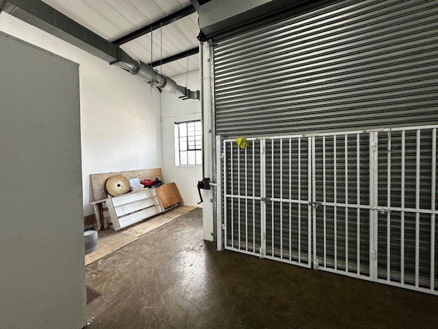 To Let Commercial Property for Rent in Maitland Western Cape